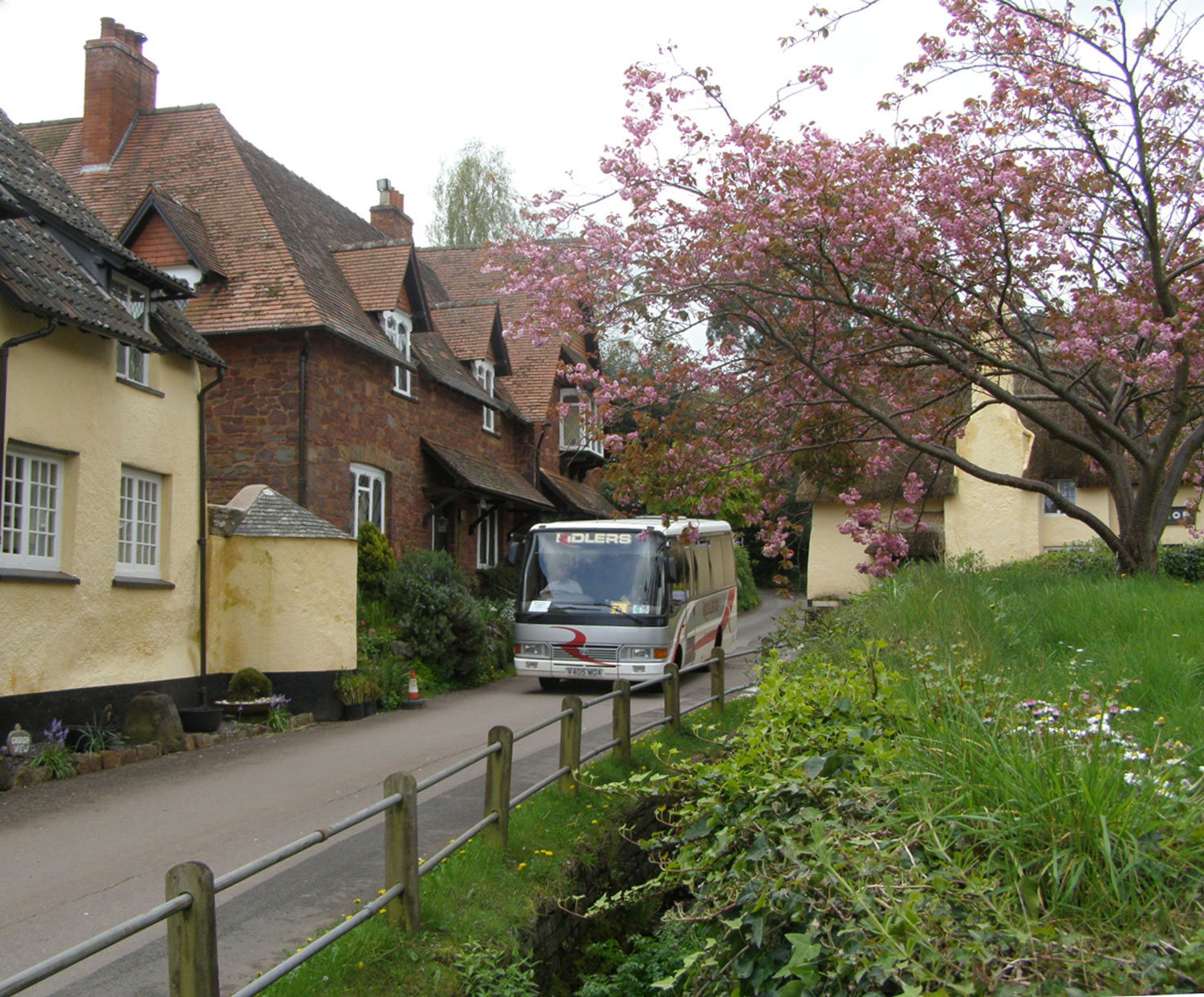 The last bus in Luccombe